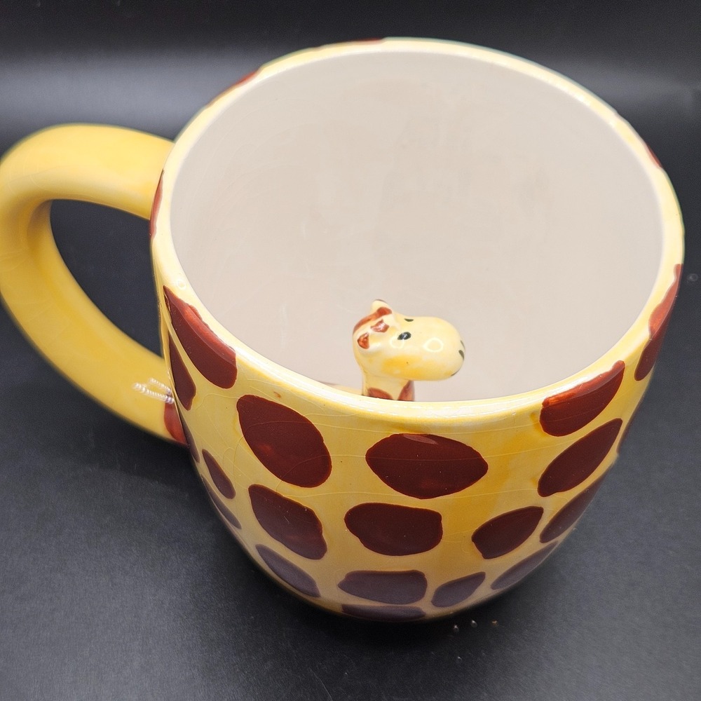 Pier 1 Imports Giraffe‎ Mug Hidden Giraffe Inside Safari Animal Coffee Cup